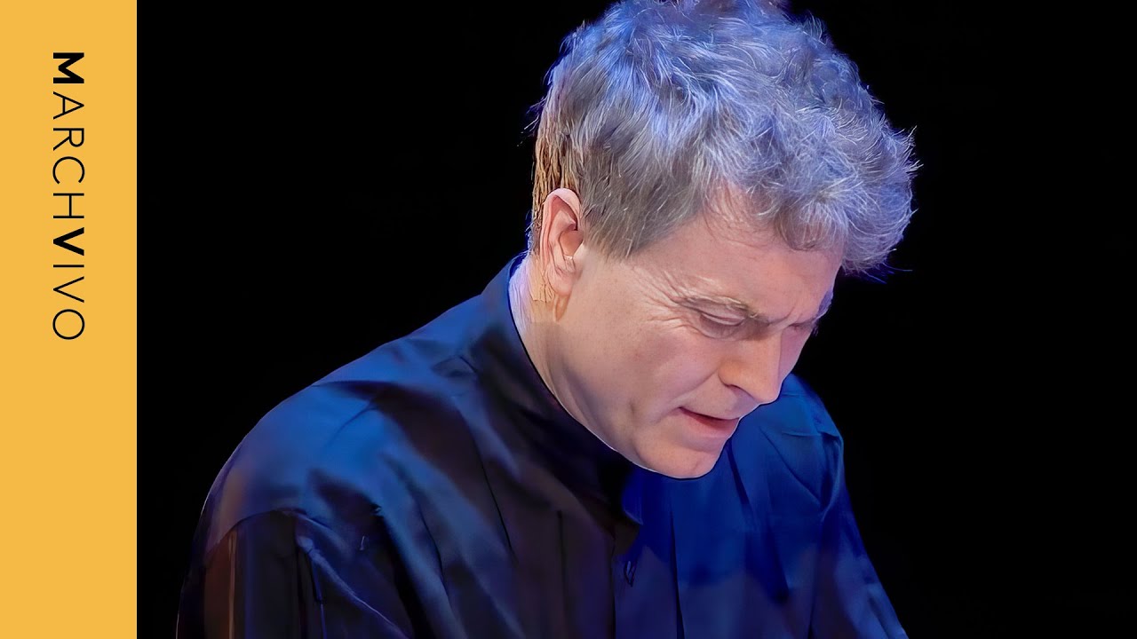 Schubert: Piano Sonata No. 21 in B flat Major, D 960 | Paul Lewis · MarchVivo