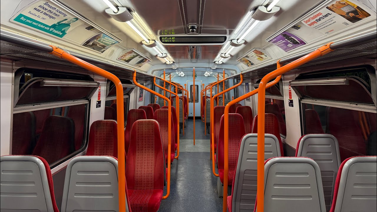 SWR Class 455 Journey: New Malden to Hampton Court