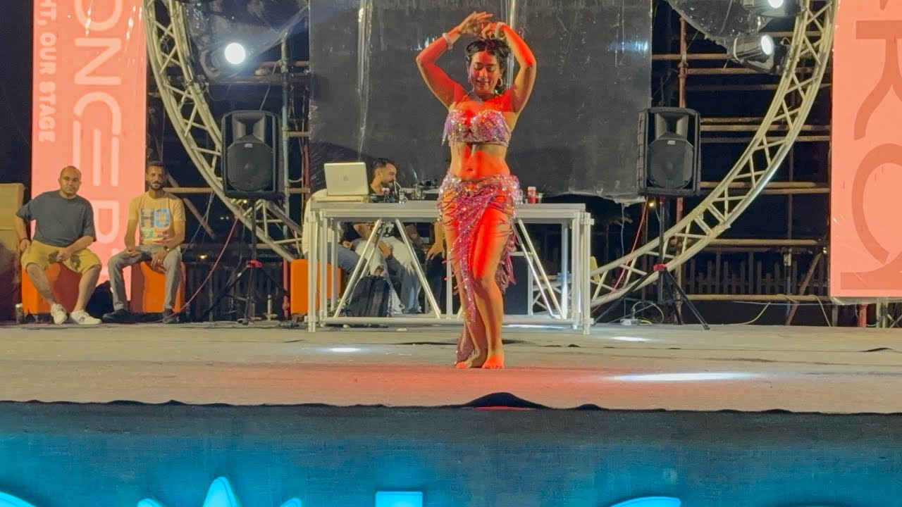 Mahraganat at Sahel show - Nourah Granda Bellydancer