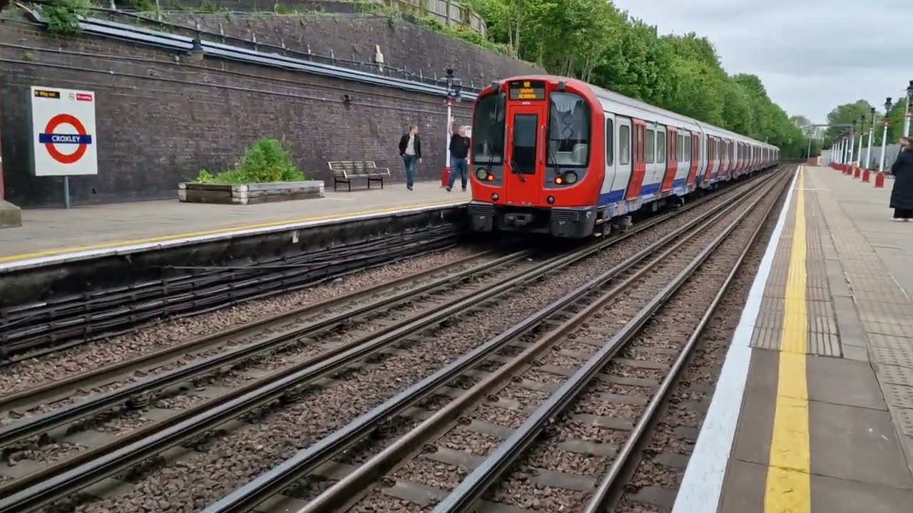 CROXLEY Tube Station (2025)