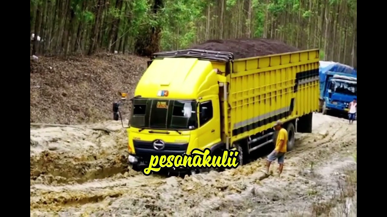 Perjuangan driver melewati Medan berlumpur