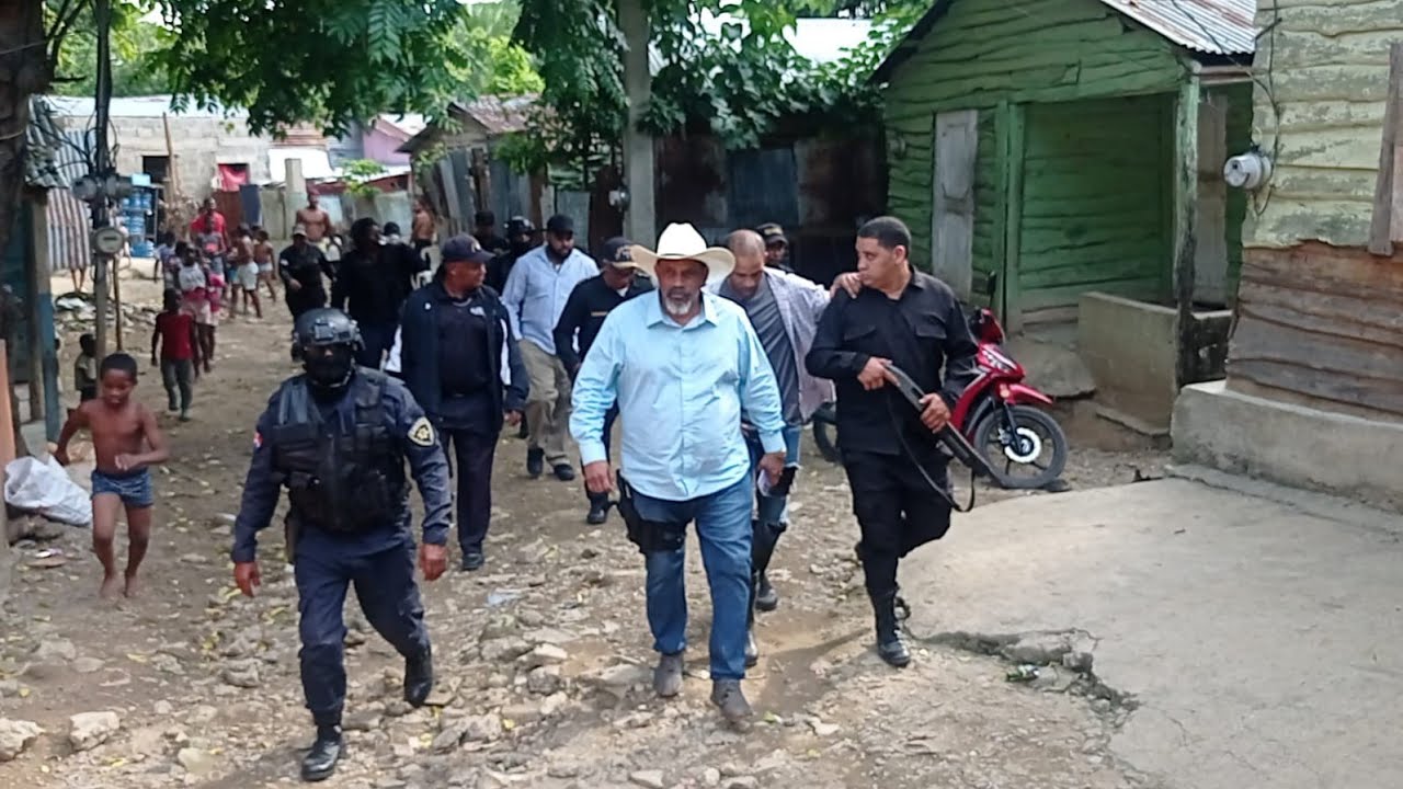 Alcalde Riveron da un plazo de 5 días para que haitianos abandonen los barrios de Dajabon