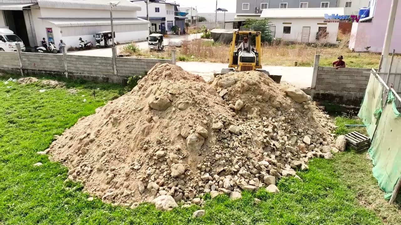 Incredible Landfill Task! Excellent Technique Bulldozer Push Into Land With Trucks Dumping Actions