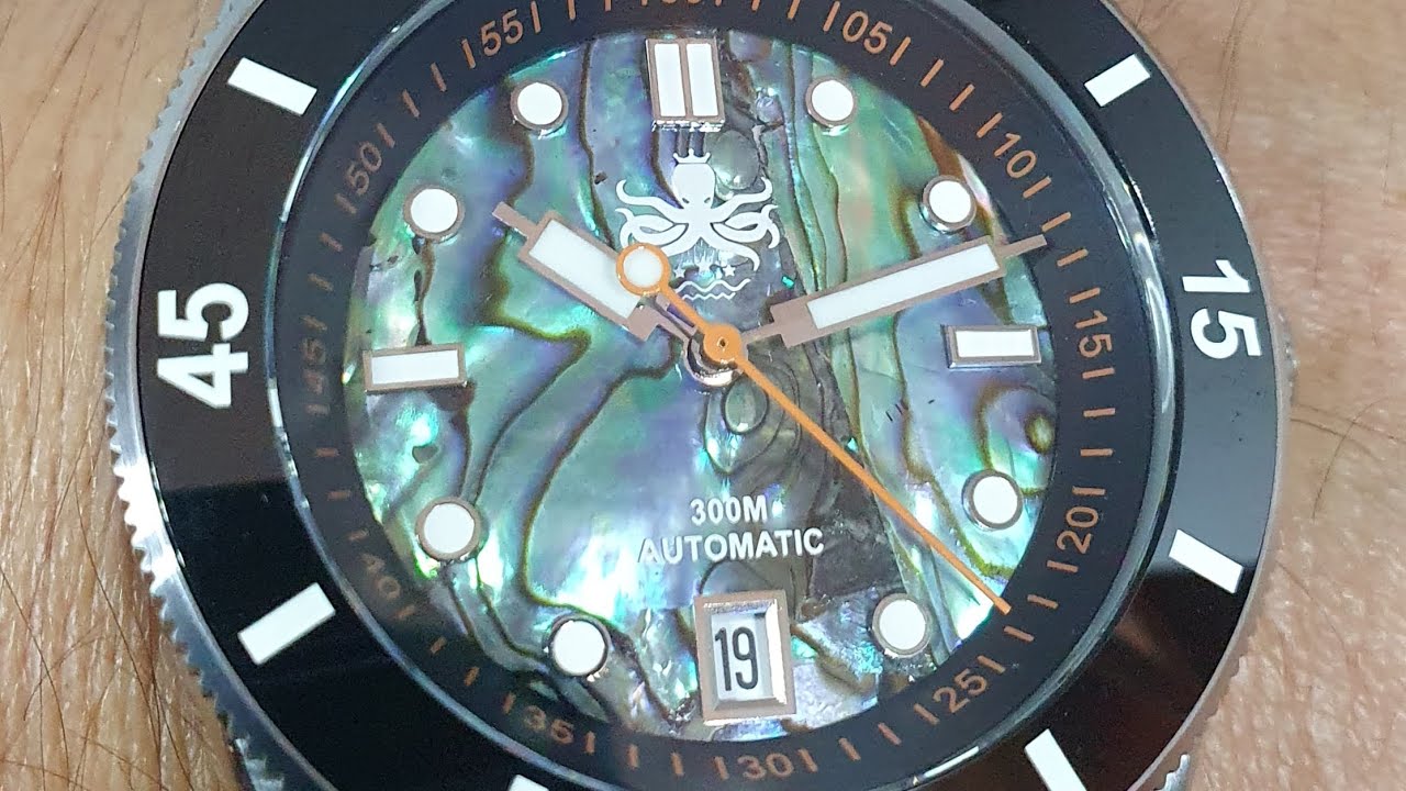 RELOJ PHOIBOS DIVER 300 Mts.caratula Madre Perla , MOVIMINETO SEIKO NH35A 24 JOYAS,L&iacute;nea Pulpo.Acero