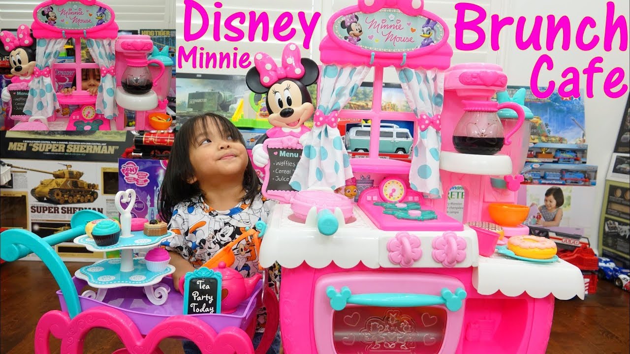 A PINK Kitchen Toy Playset! Disney Minnie Brunch Cafe. Cooking Pretend Playtime Fun w/ the Kids
