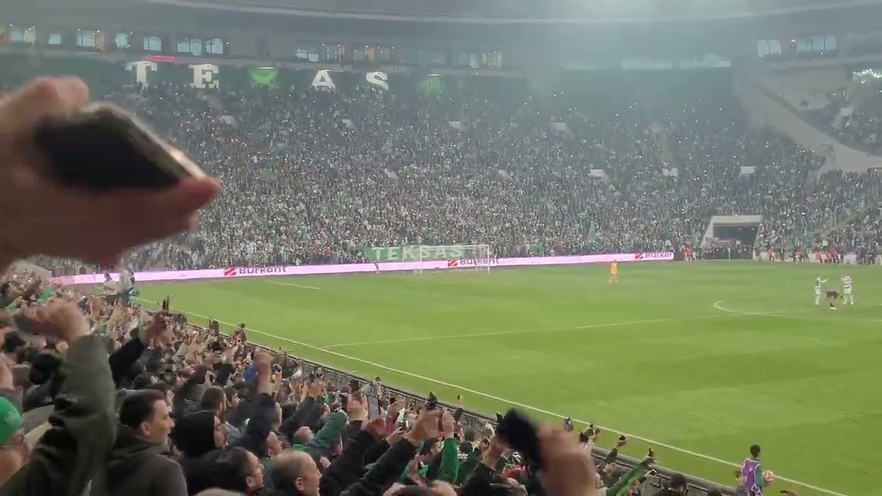 BURSASPOR - ALİAĞASPOR IŞIKLI ŞOV HEP BERABER HEP BERABER TÜM STAD