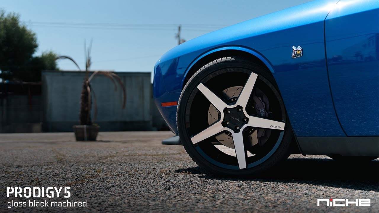 Niche Modena NC283 | Gloss Black Machined | 22x9 // 22x10.5 | 2022 Dodge Challenger