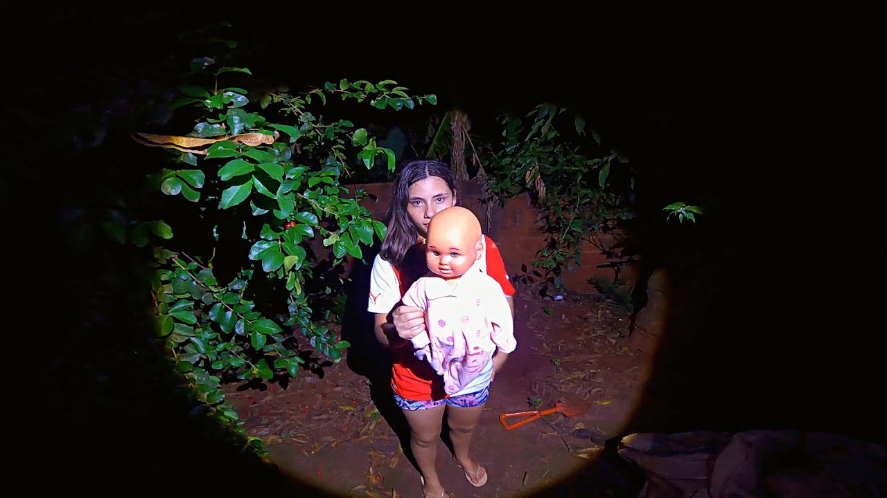 FILHA DESENTERRA BONECA DO TÚMULO E SITUAÇÃO SAI DO CONTROLE