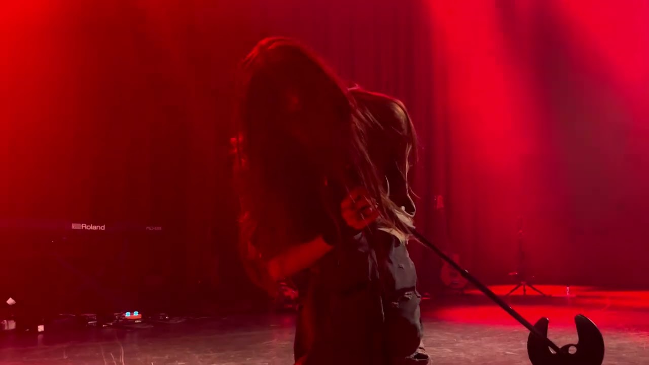 Sofia Isella Performs “Hot Gum” Live - Silver Springs, Maryland, October 25th, 2025