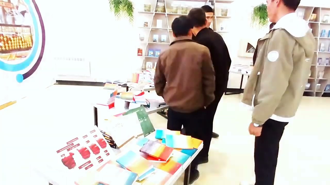 Kitoblar Karvoni / Книжный Караван / Book Caravan