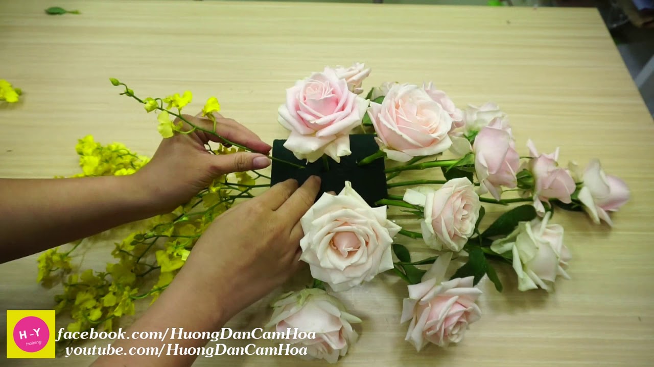 Green Chrysanthemum mix Oncidium flower arrangement Diy at home