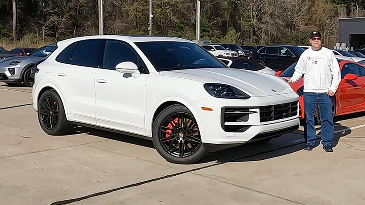 2025 Porsche Cayenne S - Is It The ULTIMATE PERFORMANCE Two-Row SUV?