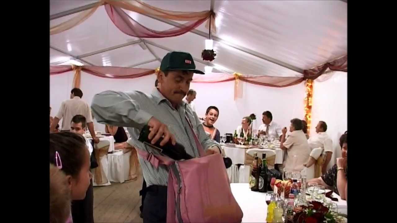 Baky Józsi mint postás, vőfélyként lakodalomban. Jóska levelet hozott a posta.wmv