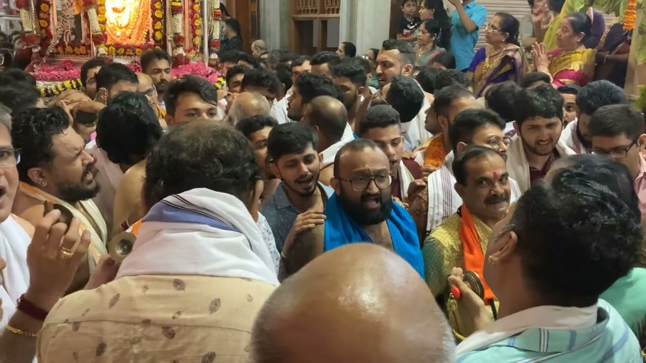 ಶ್ರೀನಿವಾಸ ನೀನೇ ಪಾಲಿಸೋ Shrinivaasa neene paaliso|ಭಜನೆ ಸುತ್ತು Saan Theru-Lalki Utsav Car Festival 2023