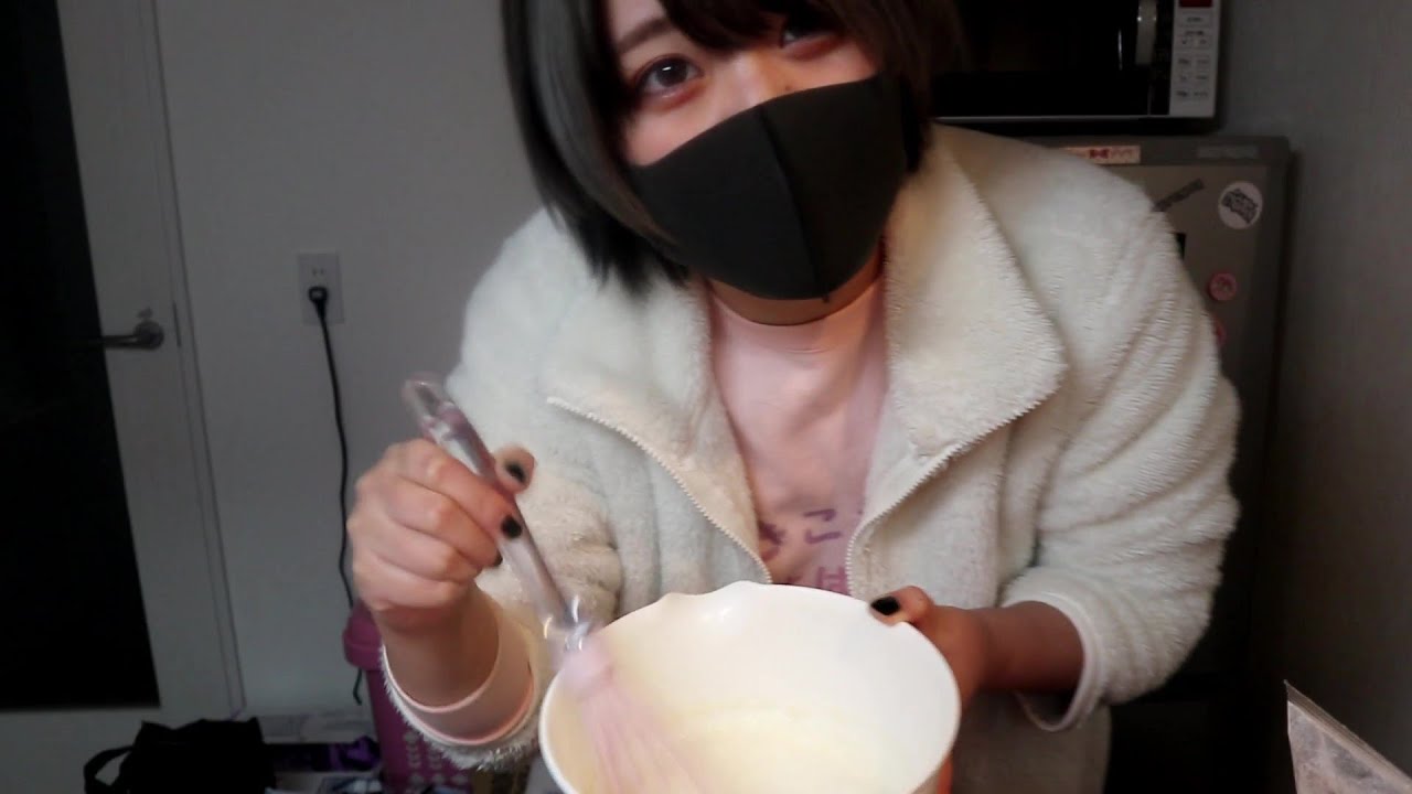 クレープ焼こうとしたらとんでもないものできた、あけおめ