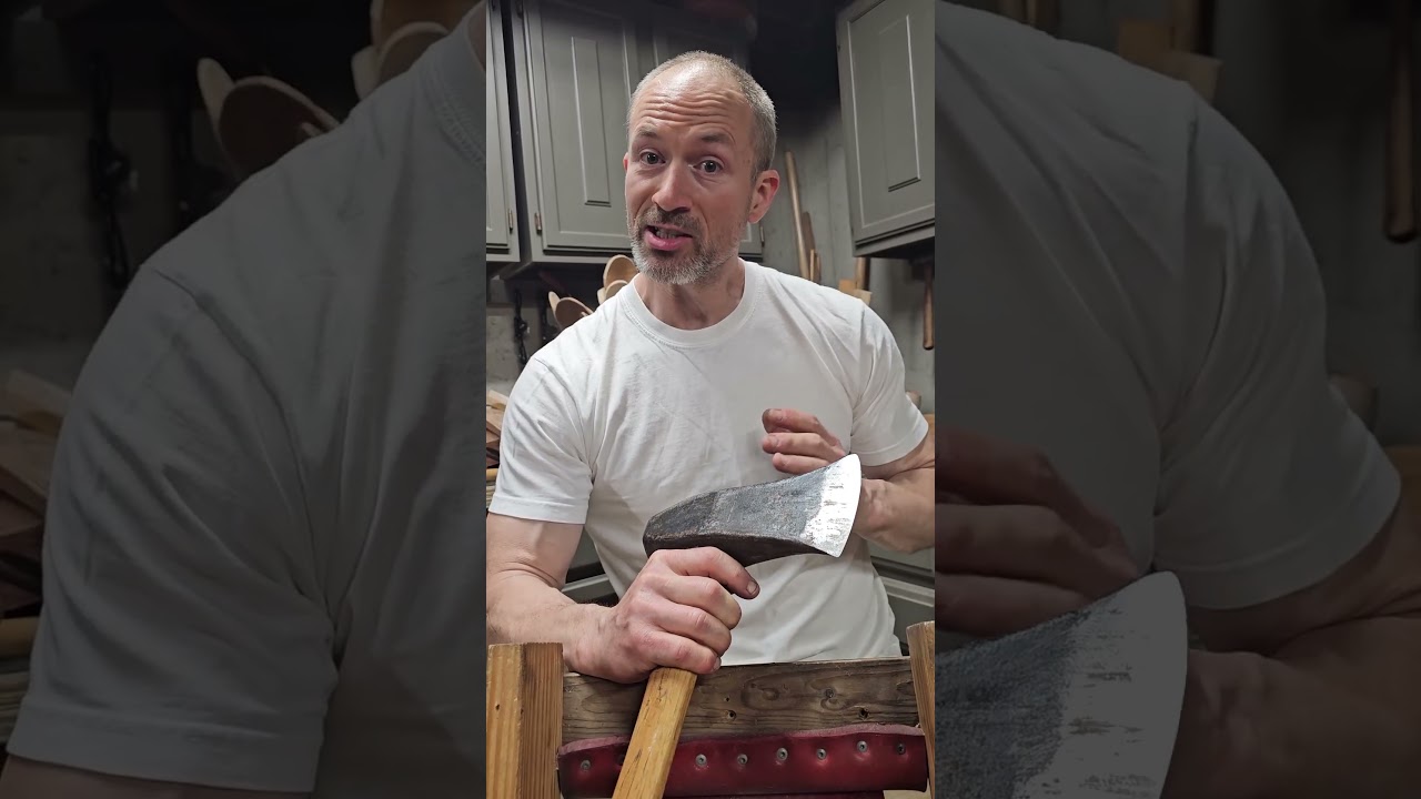 Держитесь крепче! #топор #инструменты #столярноедело #хозяйство #сделайсам #дерево #умный #каксде...