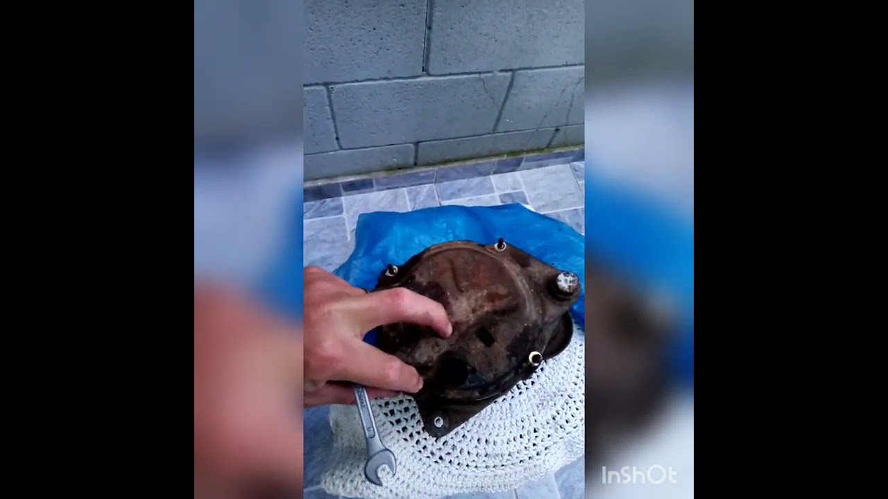 trocando o regulador de voltagem do alternador do Fiat tipo
