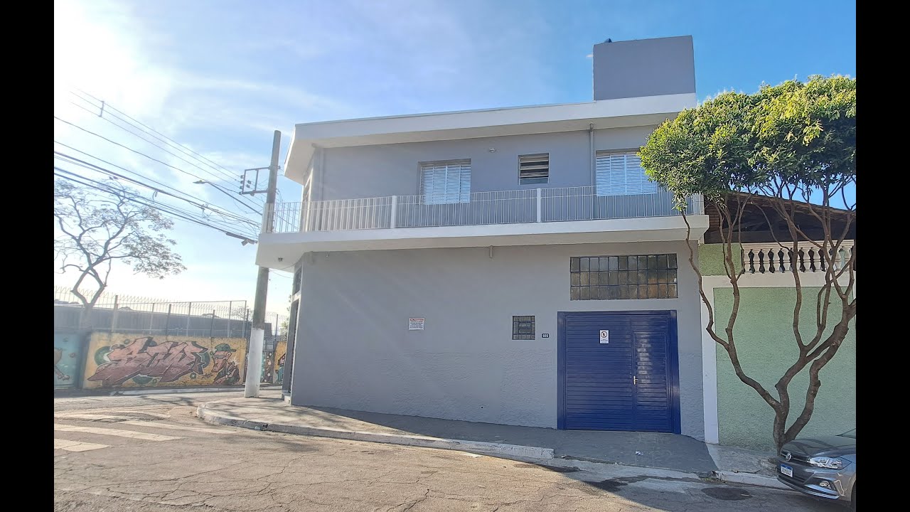 Sobrado de 185m2 com 3 dorms, sala e coz enormes, 3 vg c/ portão aut. no Parque São Lucas (ALUGOU)