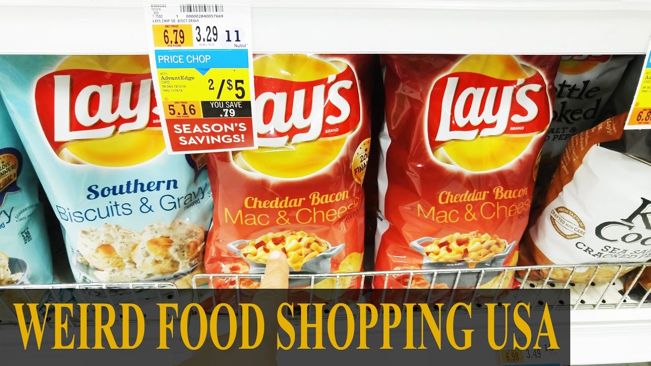 FIRST TIME IN AMERICAN DOLLAR TREE STORE-  Strange Snack Shopping USA - Montreal Vlogger