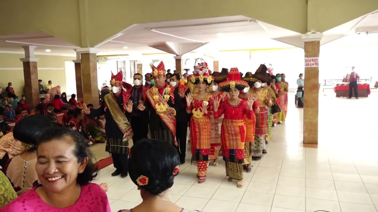 Pesta pernikahan Adat Karo - Philip Tarigan ras Gresia Br Ginting - Jambur Namaken Medan