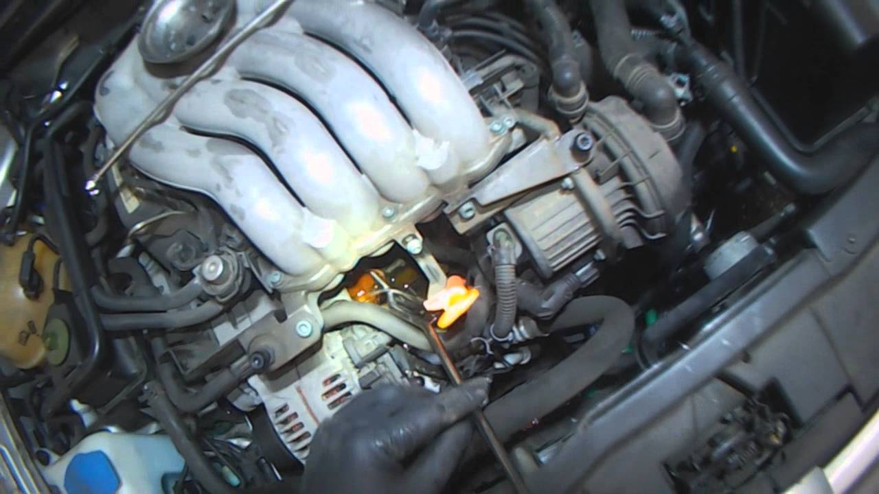 VW A4: 2.0L Thermostat replacement (A-Z) Part 1