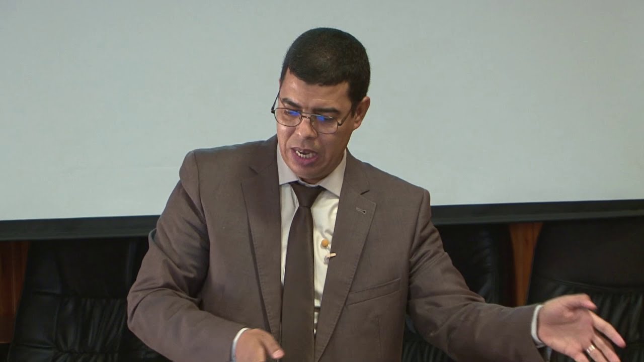 التركيب1 - مدخل إلى اللسانيات التوليدية - د. مصطفى عقلي