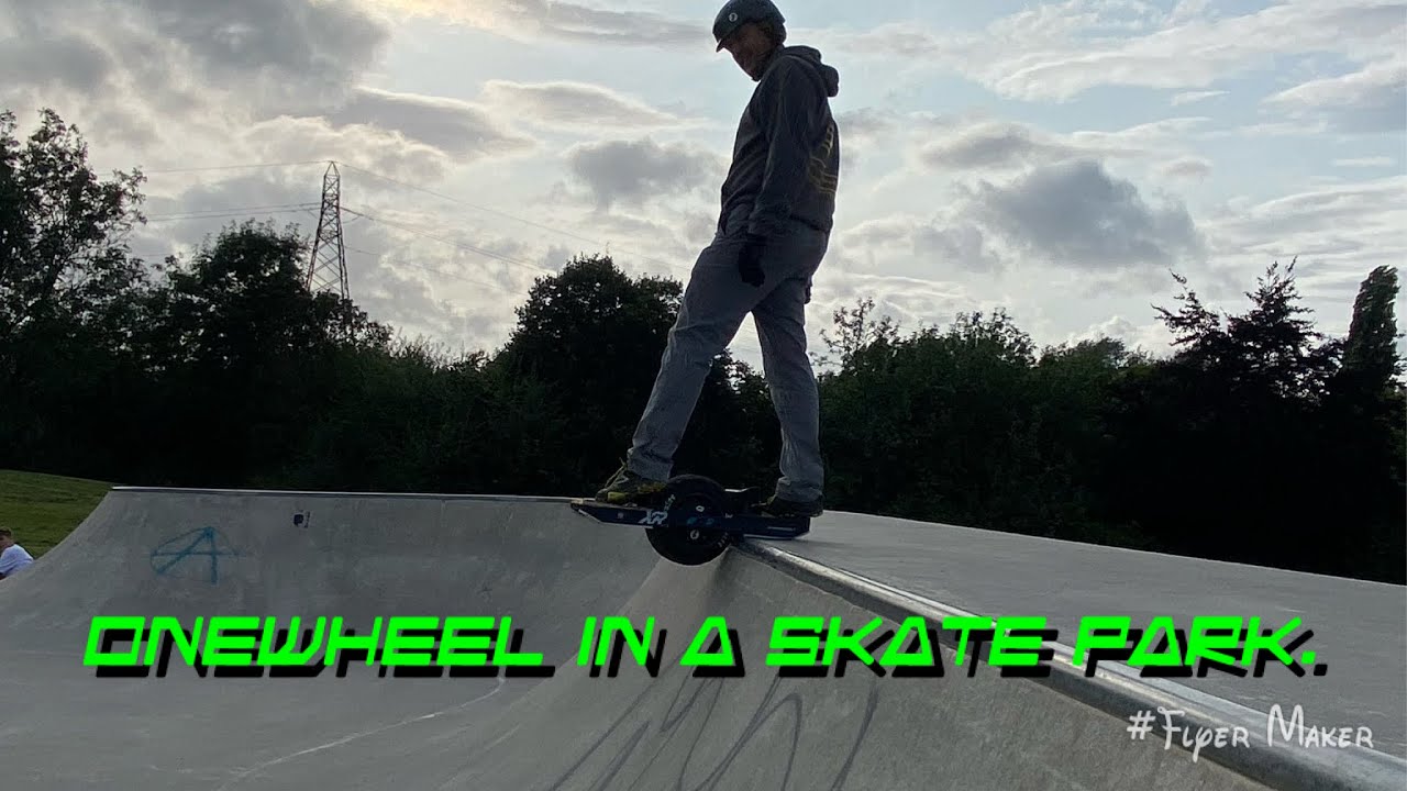 Onewheel fun in a skatepark. With lots of Urban jumps and drops.