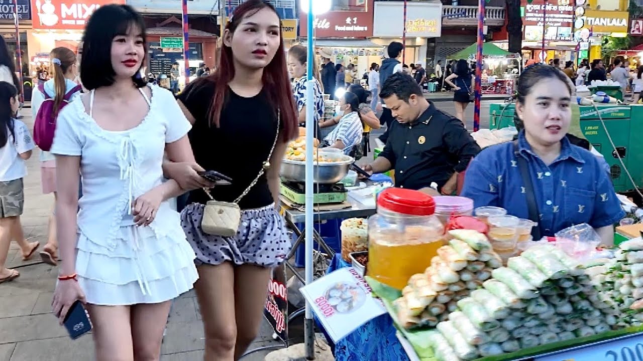 Amazing Cambodian STREET FOOD 2026 | Sunday Walking Tour in Riverside Food Market, Phnom Penh 4K