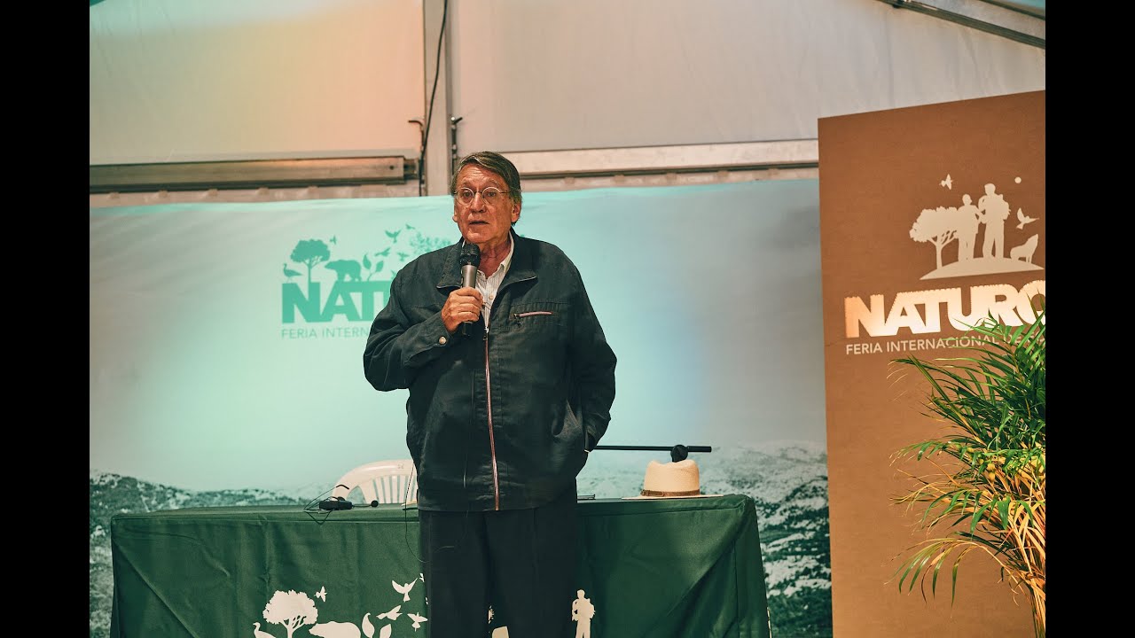 Joaquín Araújo Ponciano Conferencia: “Ser Árbol o Ser Incendio”