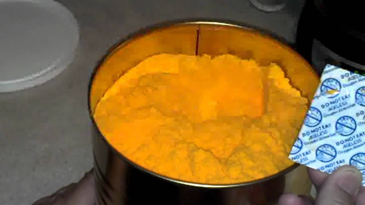 Food storage canned 13 year old cheddar cheese Mac and Cheese