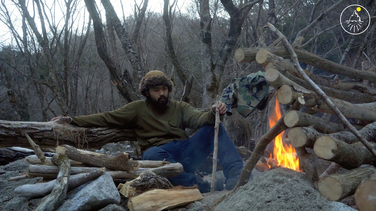 テント寝袋なしブッシュクラフト  天然の床暖房を作る野営