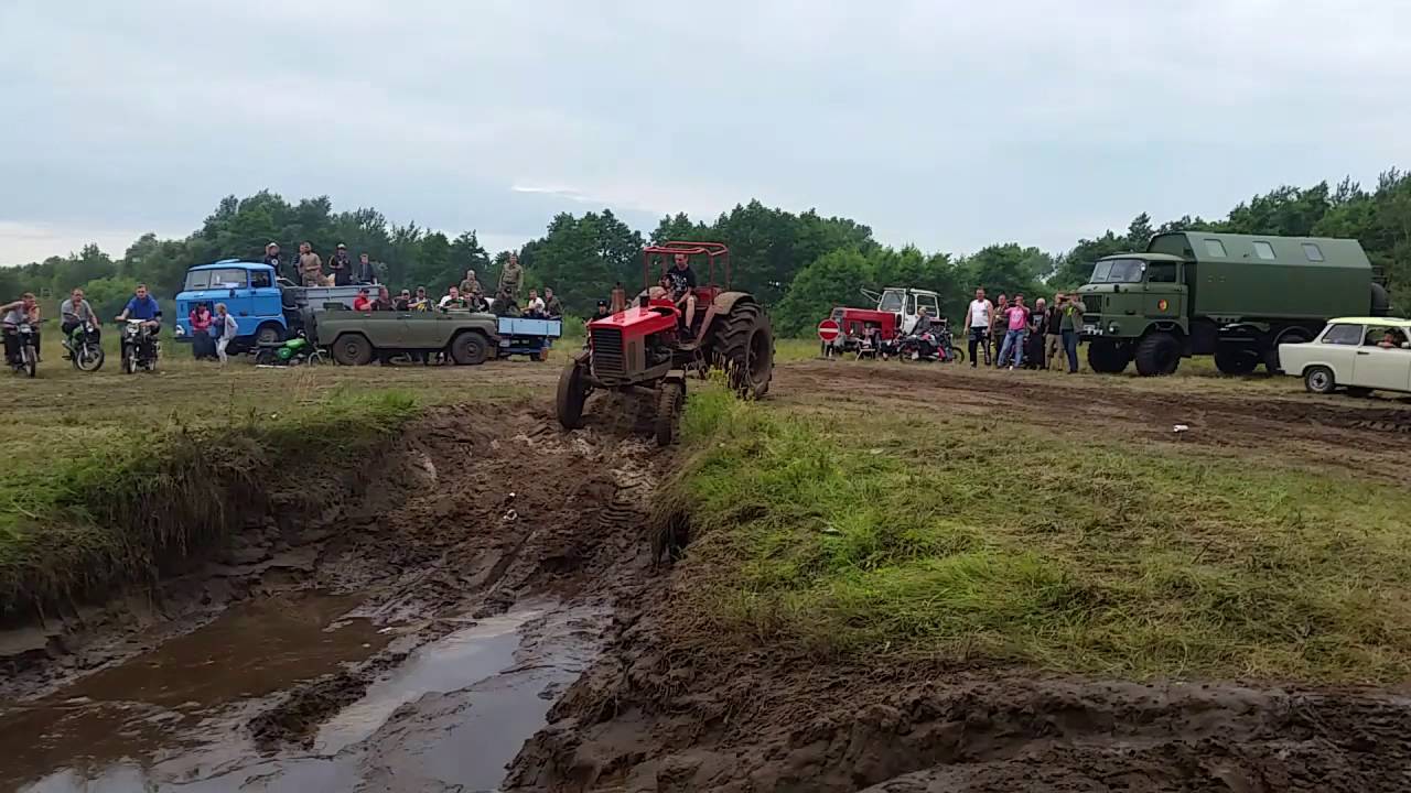 P&uuml;tnitz 2016 Trecker durch Schlammloch|Simsonduude