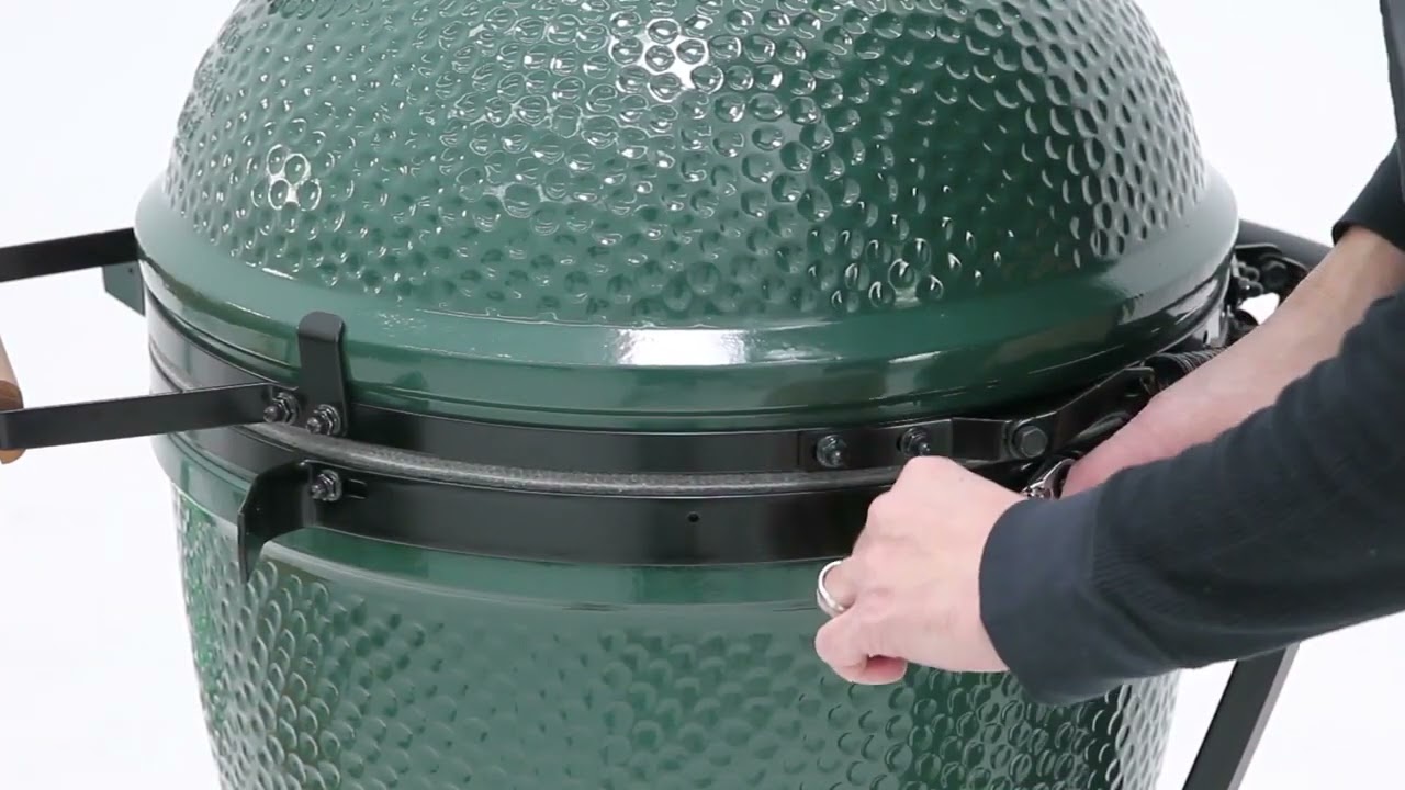 Big Green Egg | Acacia Wood EGG Mates Assembly
