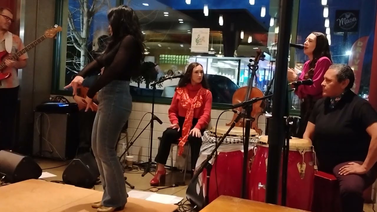 Melissa Cruz and Kalifeña, 5 of 16