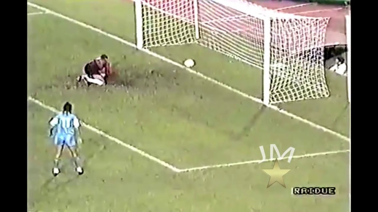 Maradona vs Újpest FC in 1990-91 UEFA European Cup (Home)