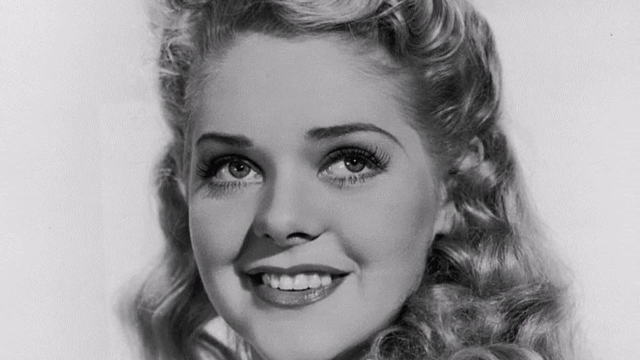 Alice Faye ~ I've Got My Love to Keep Me Warm