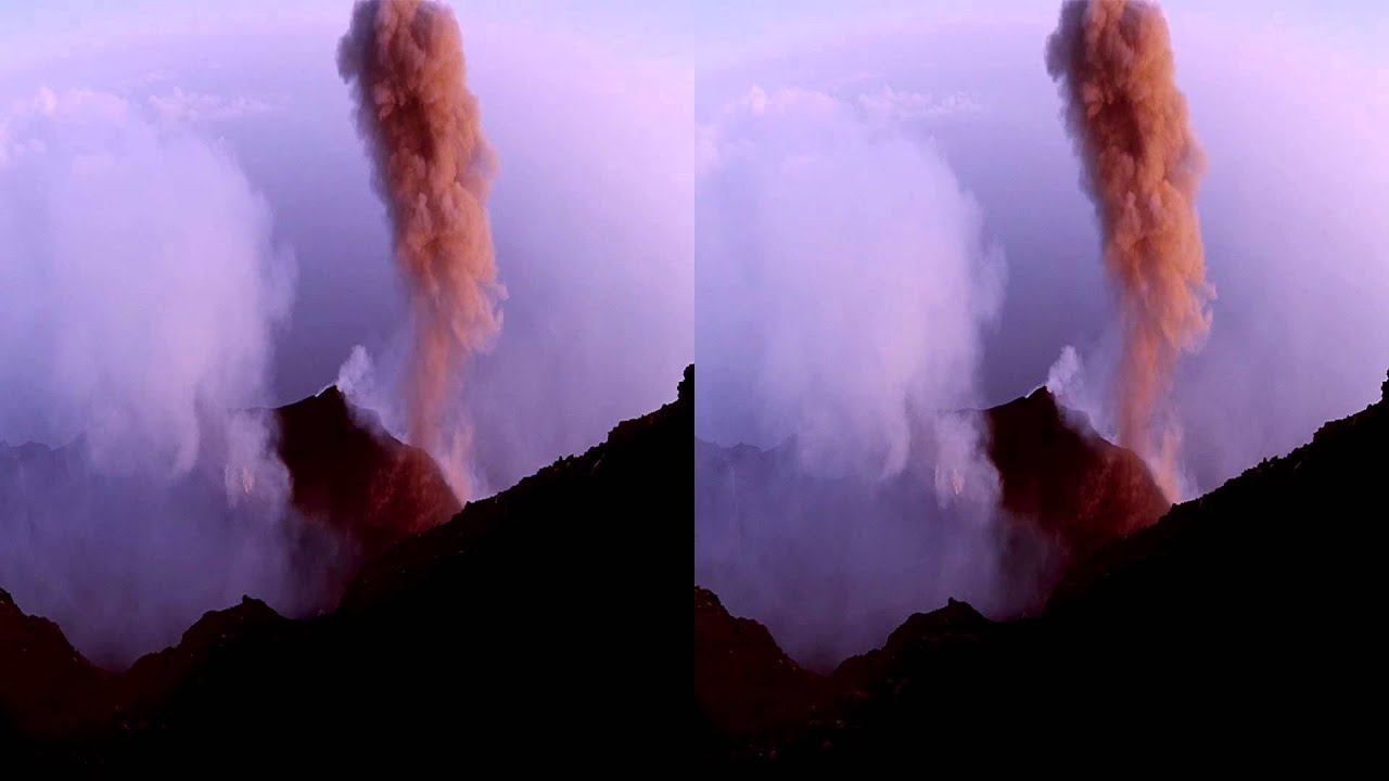 Typical Ash Eruption, Volcano Stromboli 3D - Hyper-Stereo 65 cm