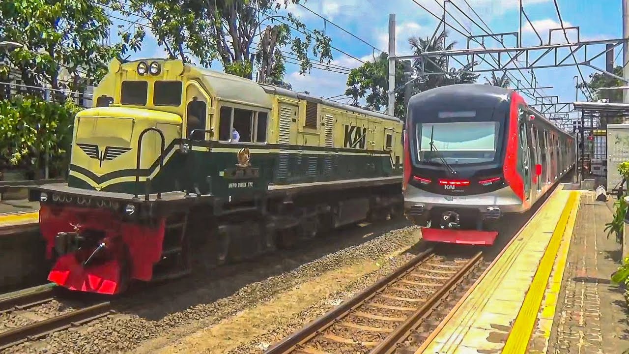 LOKOMOTIF VINTAGE KE JAKARTA!! KUMPULAN KERETA API DAN KRL COMMUTER LINE DI STASIUN GANG SENTIONG 