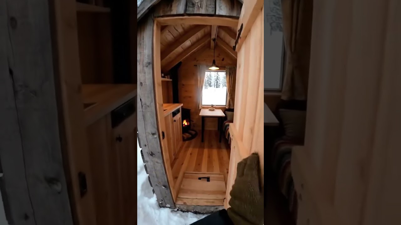 Airlock door cabin: outside freezing, inside pure warmth 