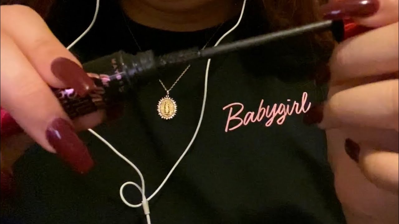 Asmr little fast and aggressive mascara roleplay ,blink, pumps , mouth sounds ,flashlight