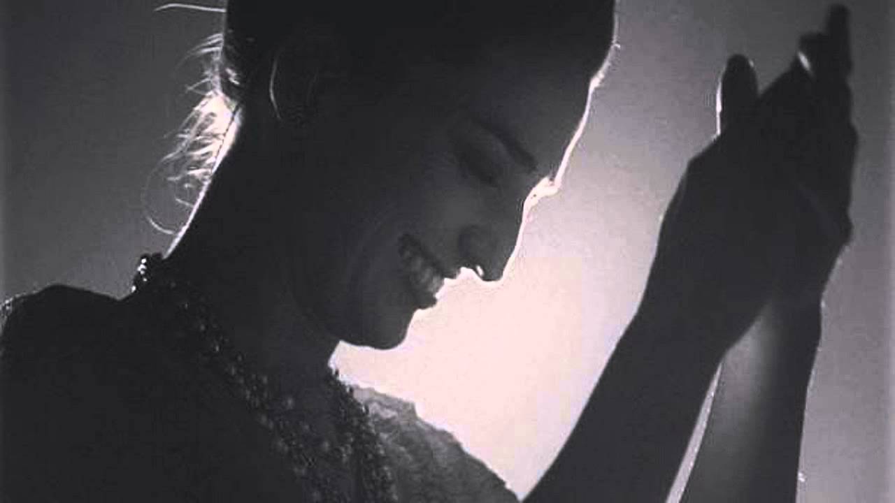 Sara Bareilles - Smile (Emmys 2014) HD