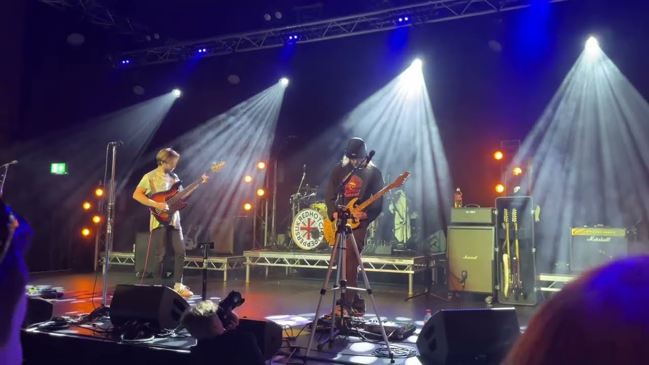 Red Giant - Dark Of Me (LIVE)