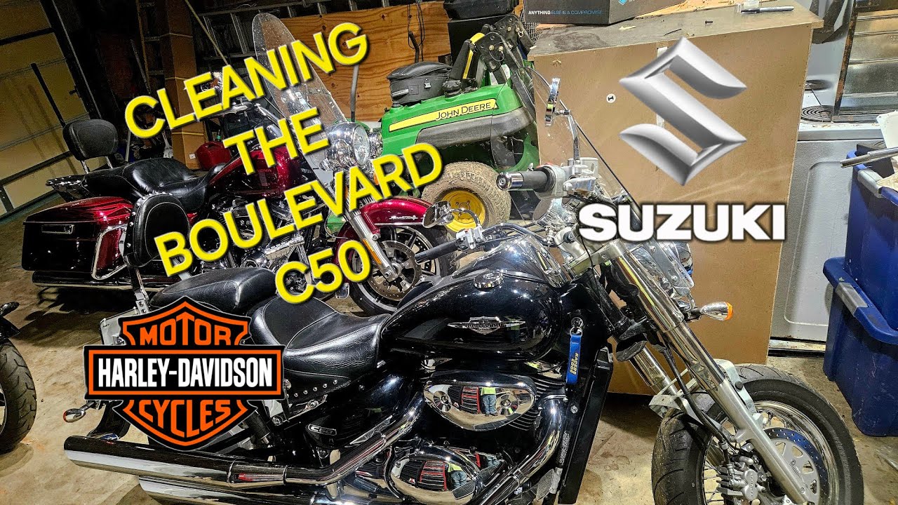 Cleaning up the Suzuki Boulevard C50