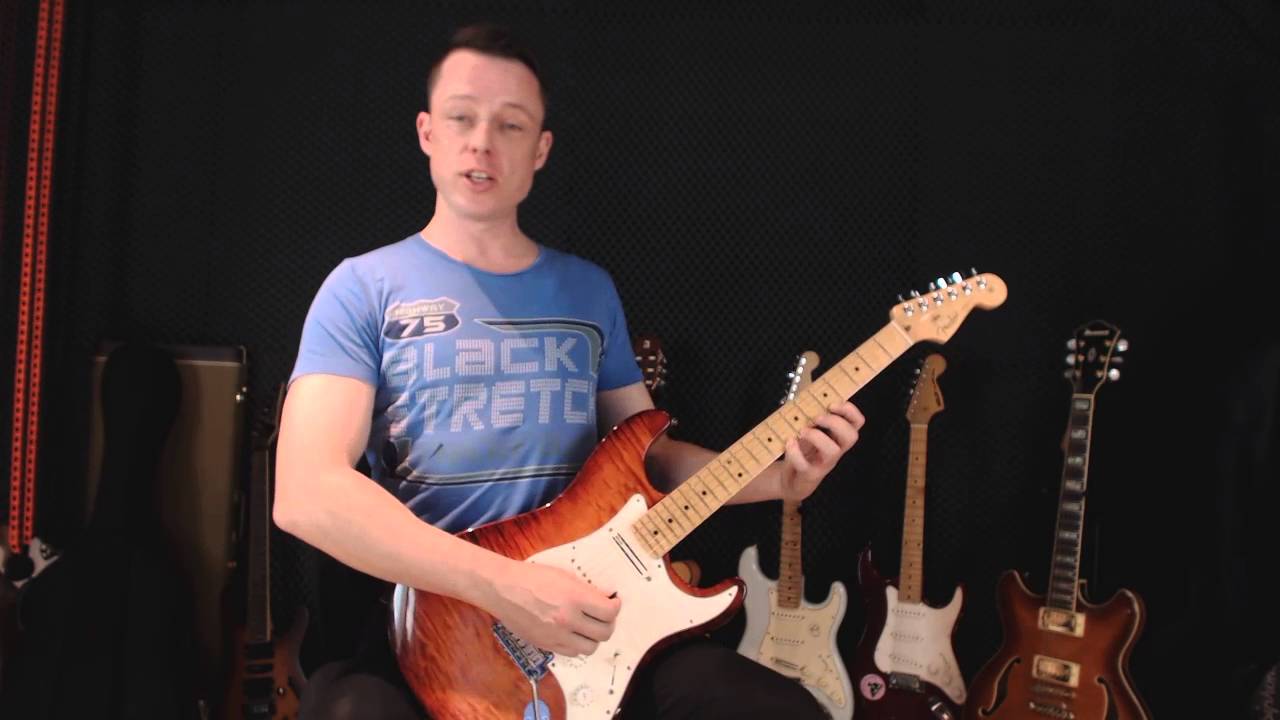 The perfect playing position - How to hold your guitar