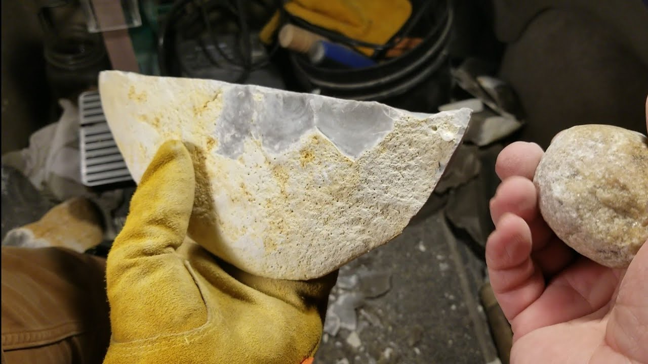 1218 - Hammerstone Flintknapping - Square Edge