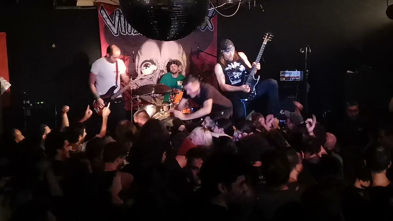 VITAMIN X - About to Crack Live in EL PASO OCCUPATO (Torino)