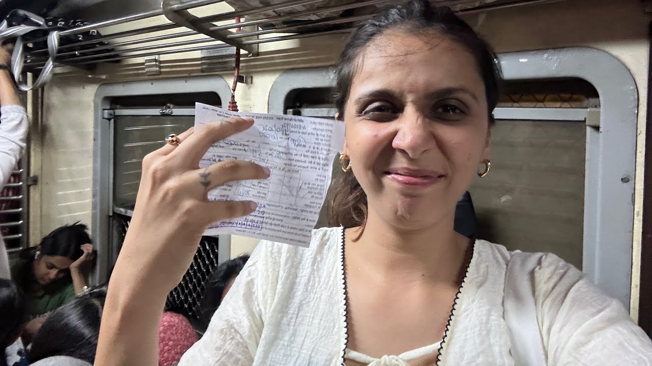 Local Train main TC ne Pakda ₹265/- ka Fine Lagaya | Gown Shopping | Day 133 | Vlog 133 | Zealvlogs
