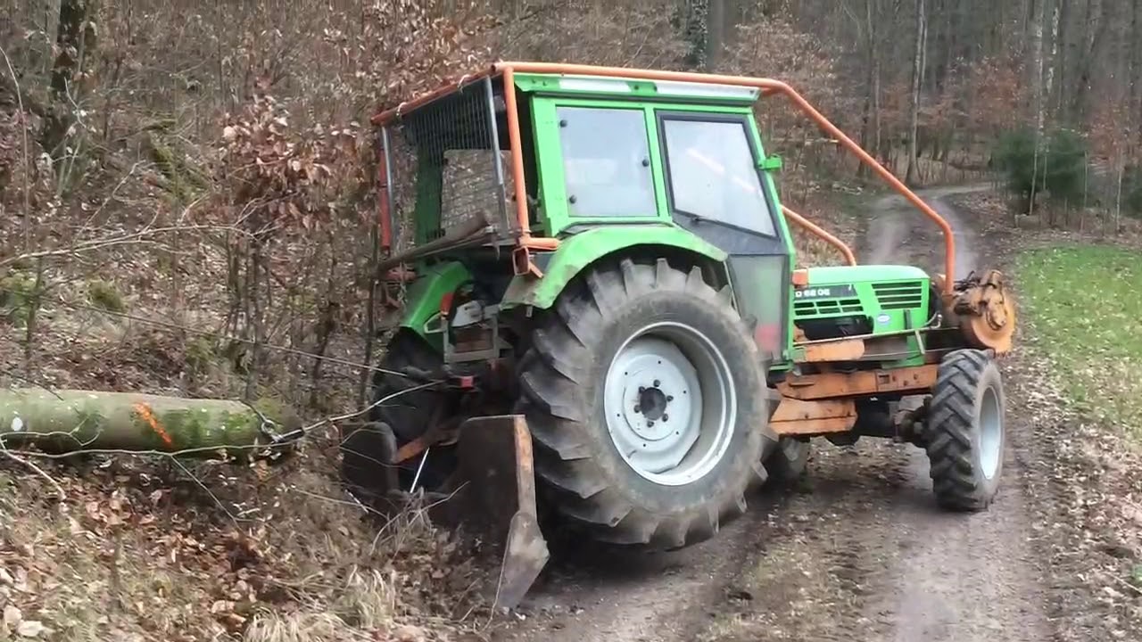 Holz Vorliefern mit Deutz Forsttraktor