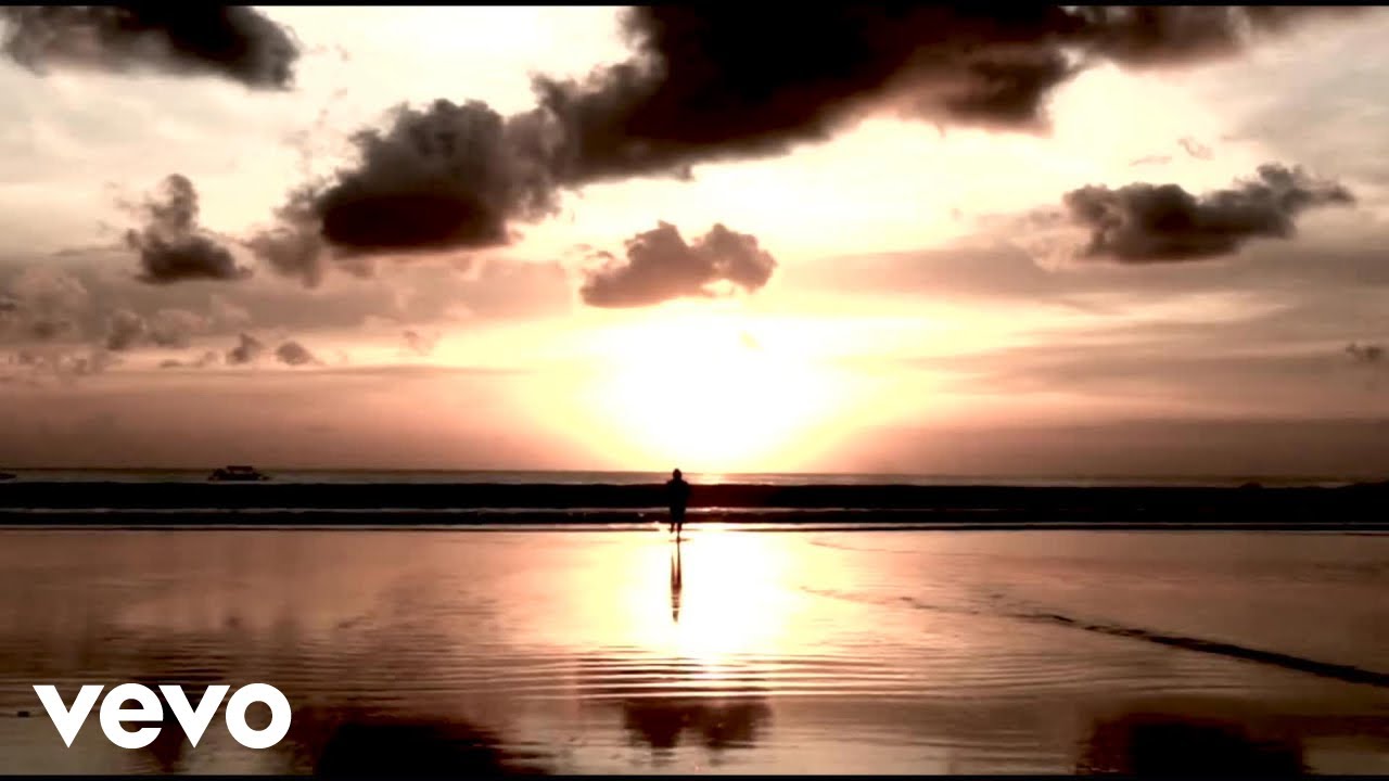Chraisy - Sunset Coast (Official Music Video) ft. Chris Kelly