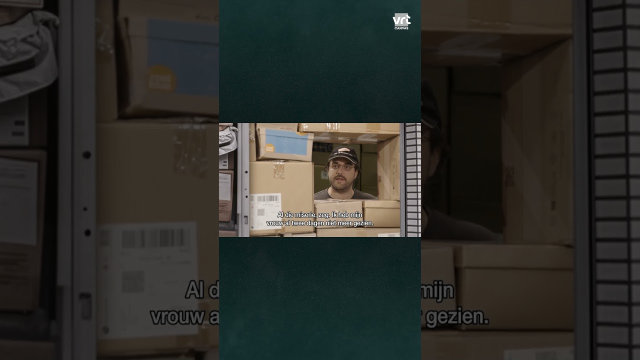 Pakjes stapelen op in de krantenwinkels